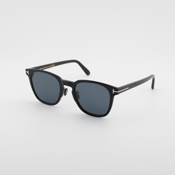 Tom Ford FT1051-K 01A Sunglasses Shiny Black Square Frame, Smoke Lenses main image 6